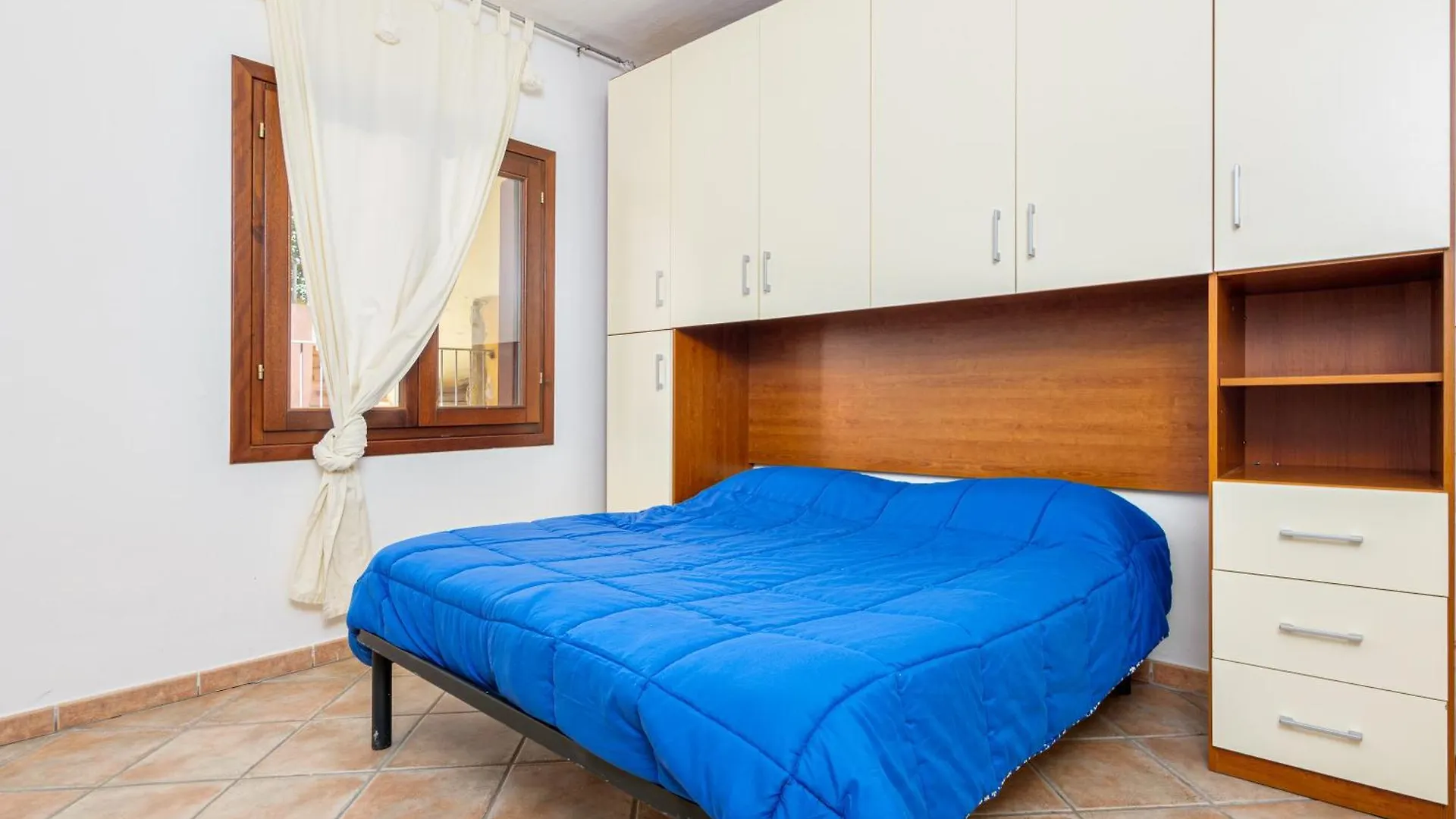 Residence Orizzonti App N 25 Golfo Aranci 0*,